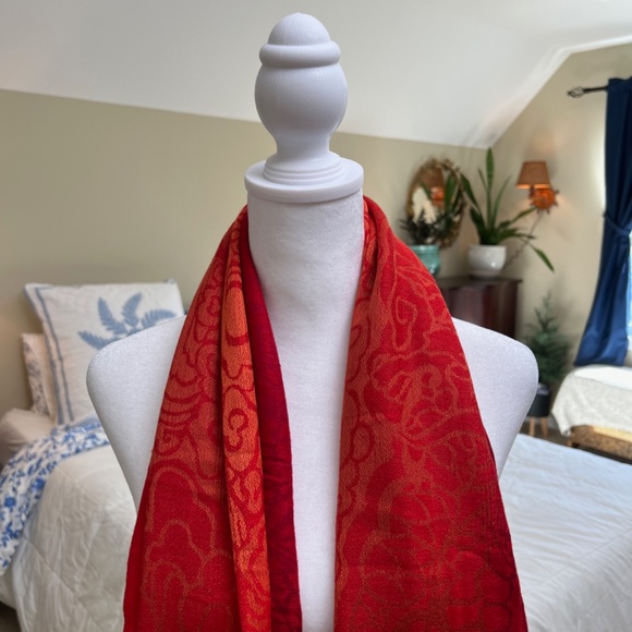 ❤️✨ 🧡 Gorgeous Red Orange Pashmina Silk Scarf ❤️✨ 🧡 - Picture 4 of 9